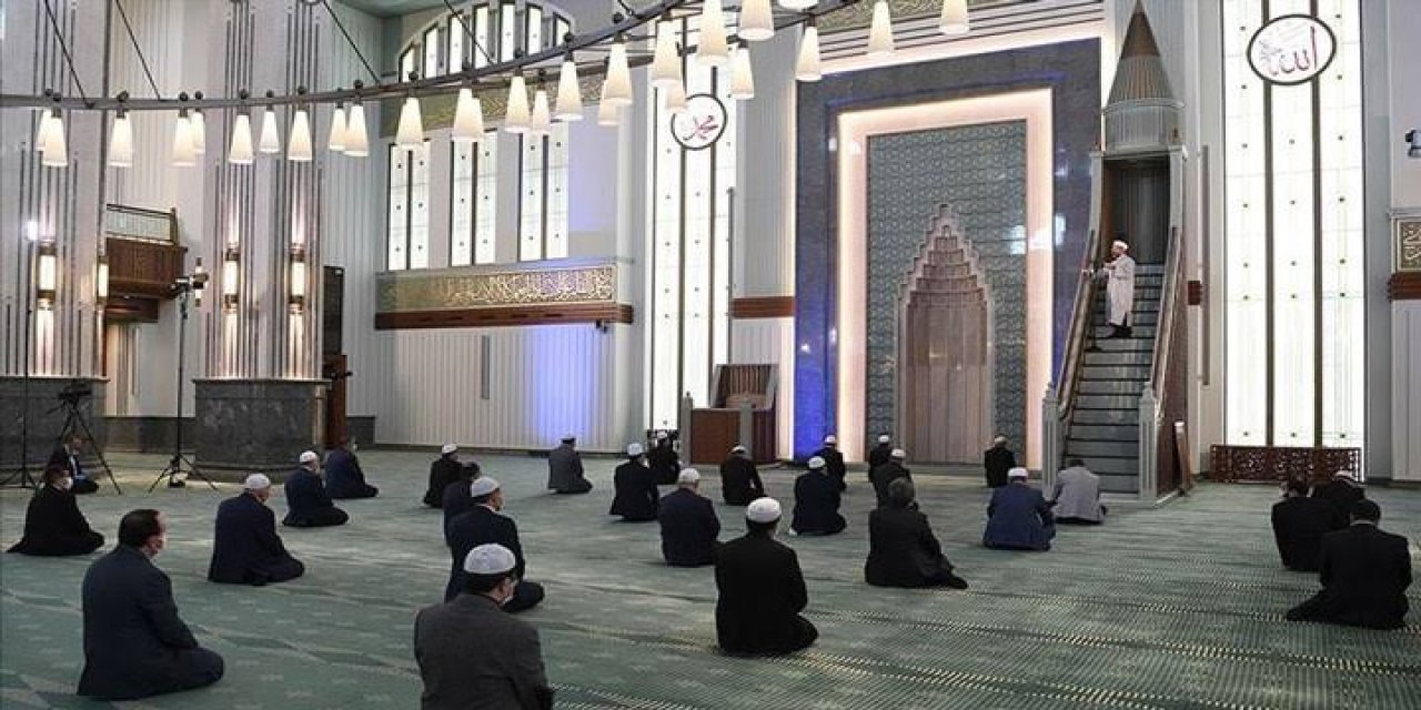 Ne Kadar Zor Olursa Olsun Ümidini Kaybetme : Allah’ın Açacağı Kapıları Biz Bilemeyiz