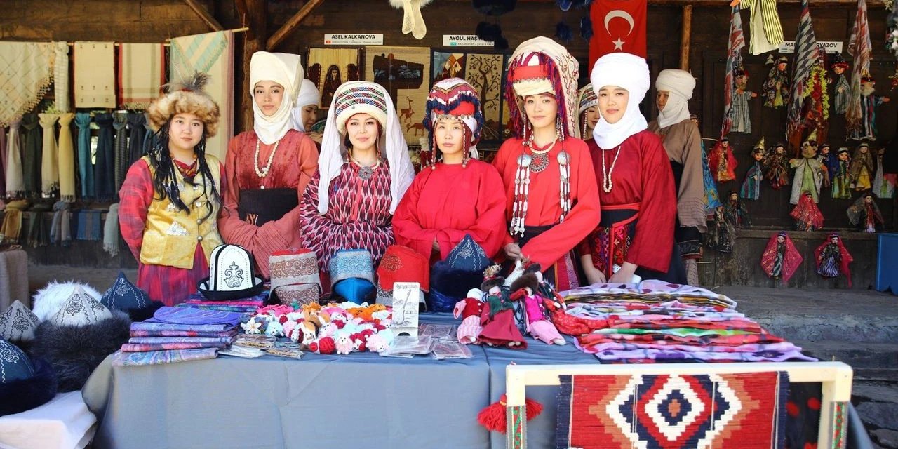 Türk Dünyasının Renkleri Ankara’da:  Altınköy’de festival coşkusu