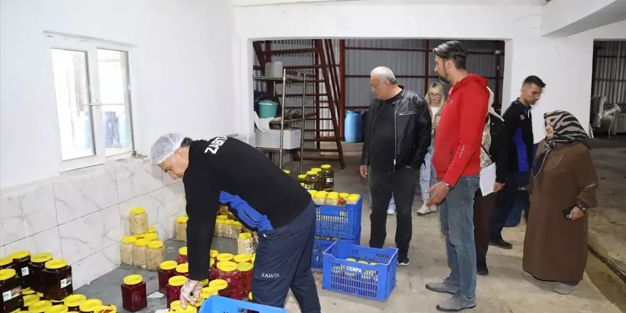 Çubuk’ta Turşu Denetimi: Hijyen şartları kontrol edildi
