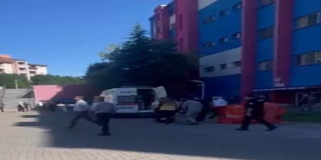 Üniversitede 3'üncü kattan düşen öğrenci yaralandı