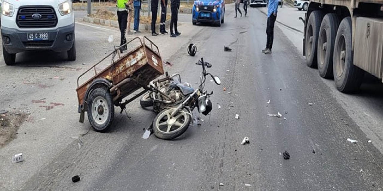 Tır ile çarpışan sepetli motosikletin sürücüsü öldü