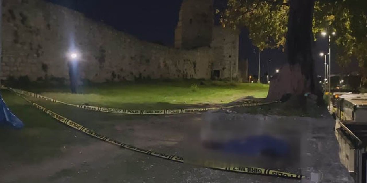 Zeytinburnu'nda surlarda erkek cesedi bulundu