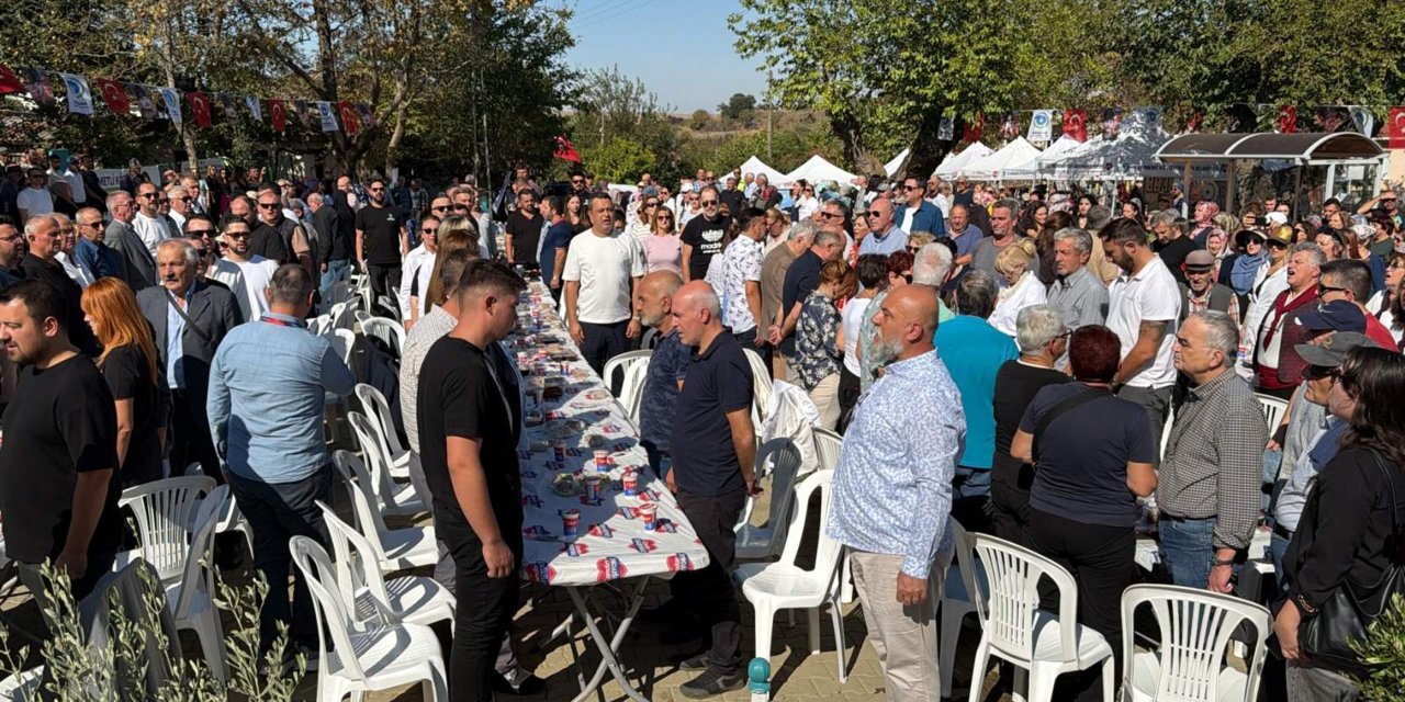 Türk ve Yunan mübadil torunları ortak sofrada bir araya geldi