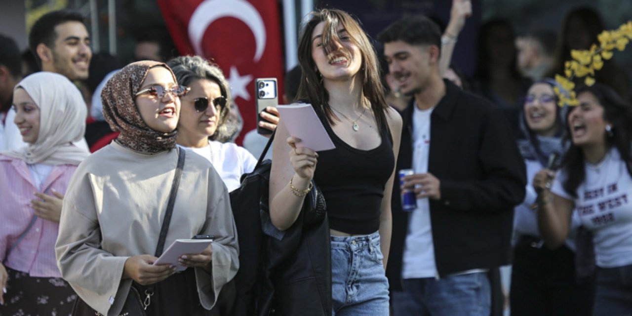 Ankara’da üniversitelilere hoş geldin şenliği yapıldı