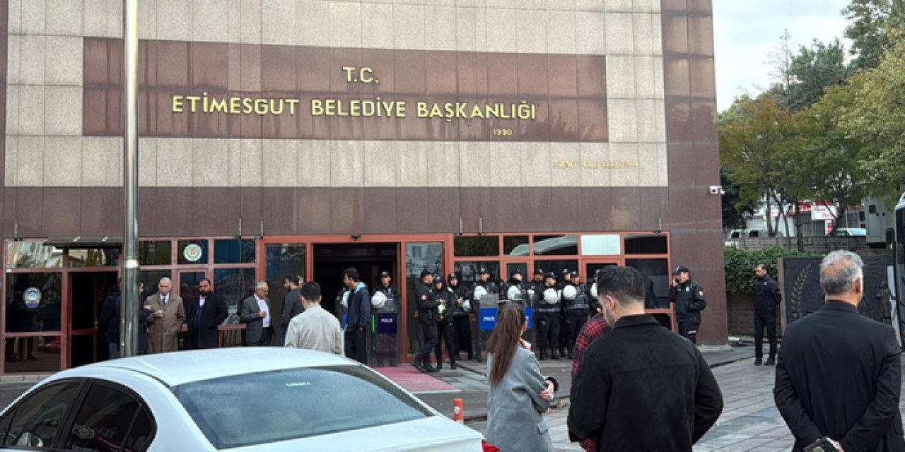 Etimesgut Belediyesi’ne ikinci dalga operasyon: 25 kişi gözaltında