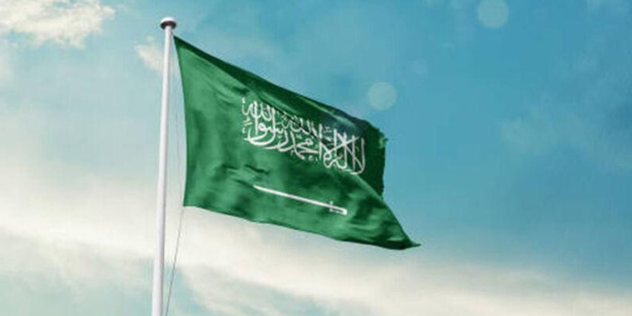 Riyad’da alarm! Peş peşe patlama sesleri duyuldu