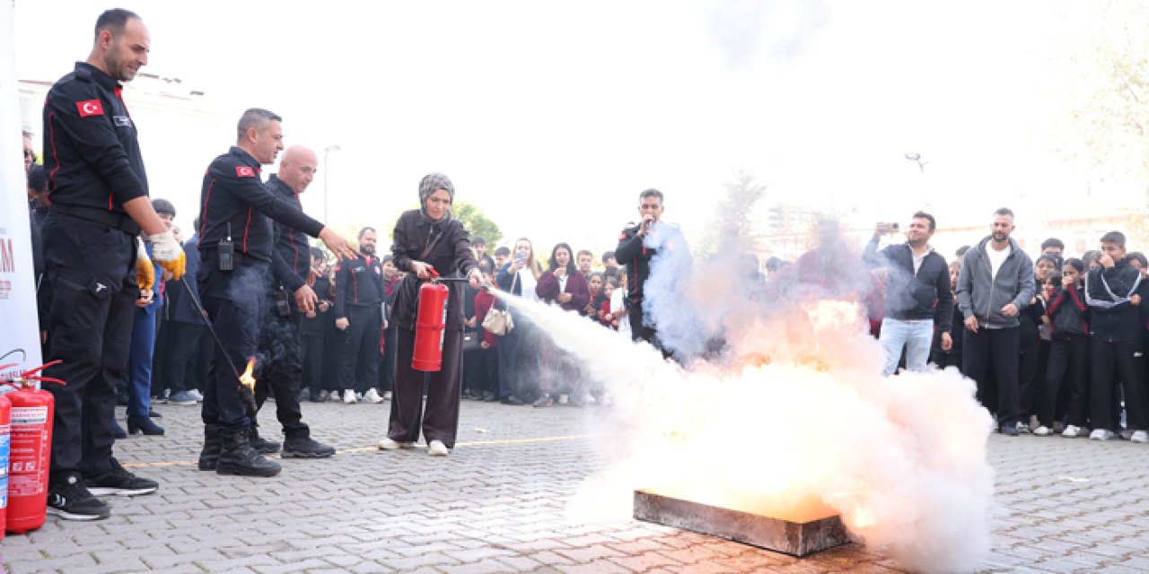 Keçiören’de öğrencilere afet ve yangın eğitimi verildi