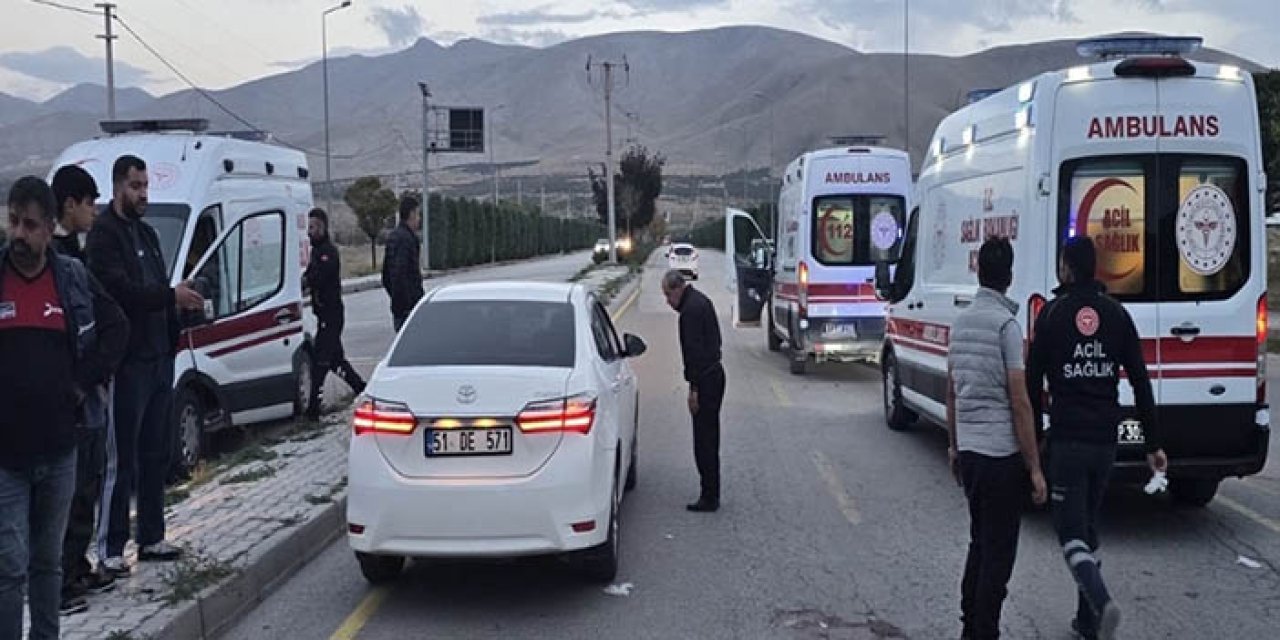 Niğde’de otomobille motosiklet çarpıştı: 2 yaralı