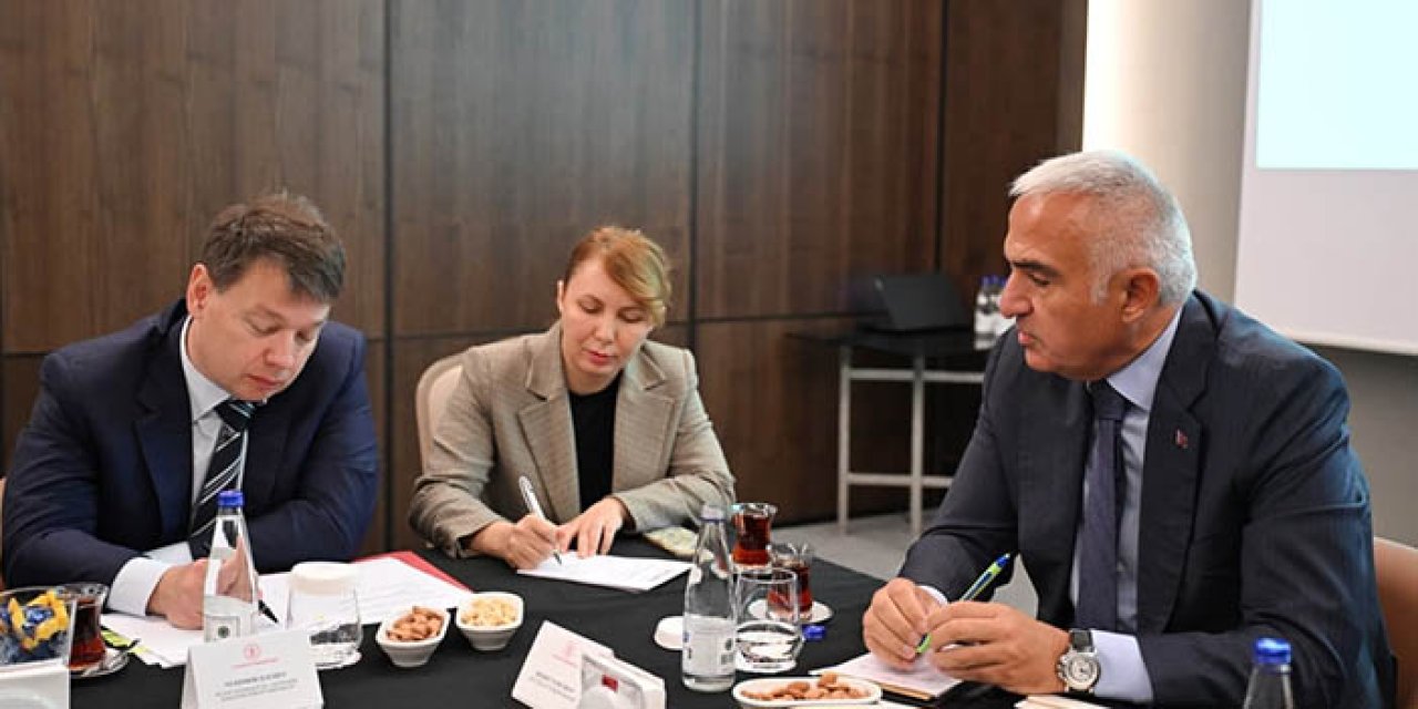 Bakan Ersoy: Rusya ile hava ulaşımındaki iş birliğimizi güçlendirecek çalışmalarımızı sürdüreceğiz