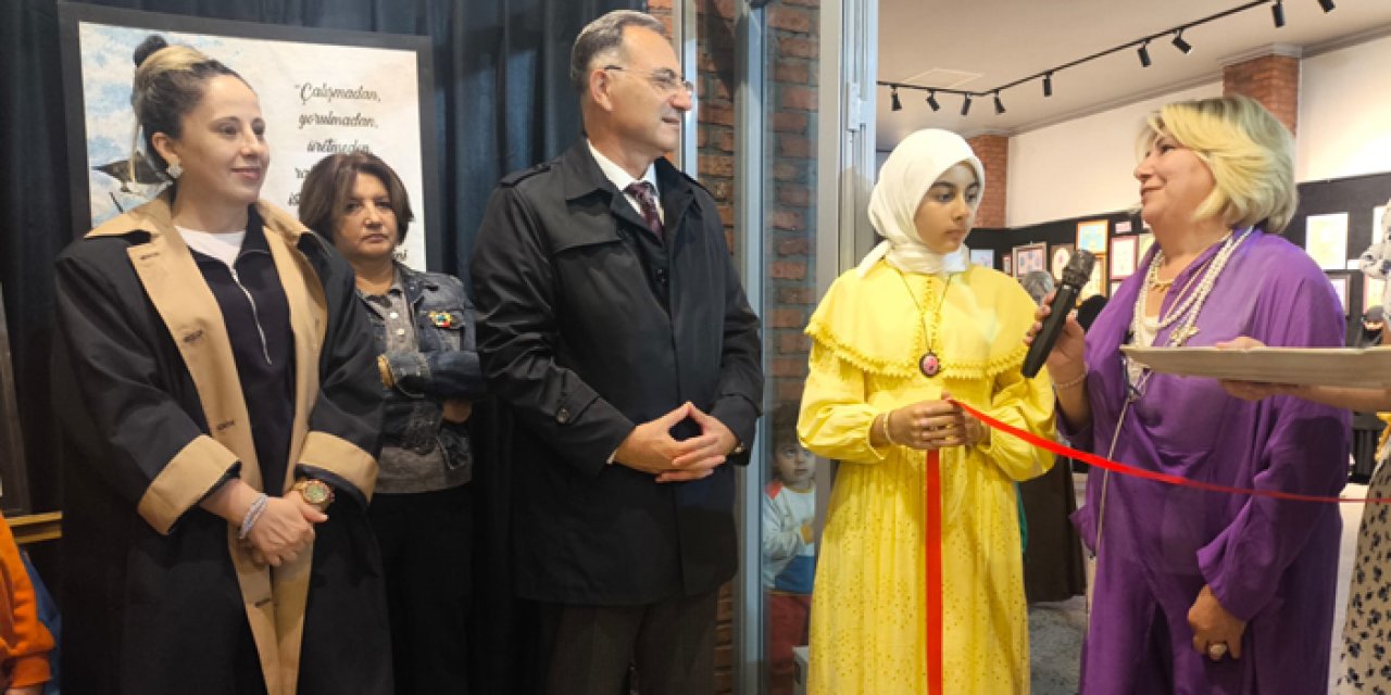 Ulucanlar’da suyun üzerinde sanat buluşması yapıldı
