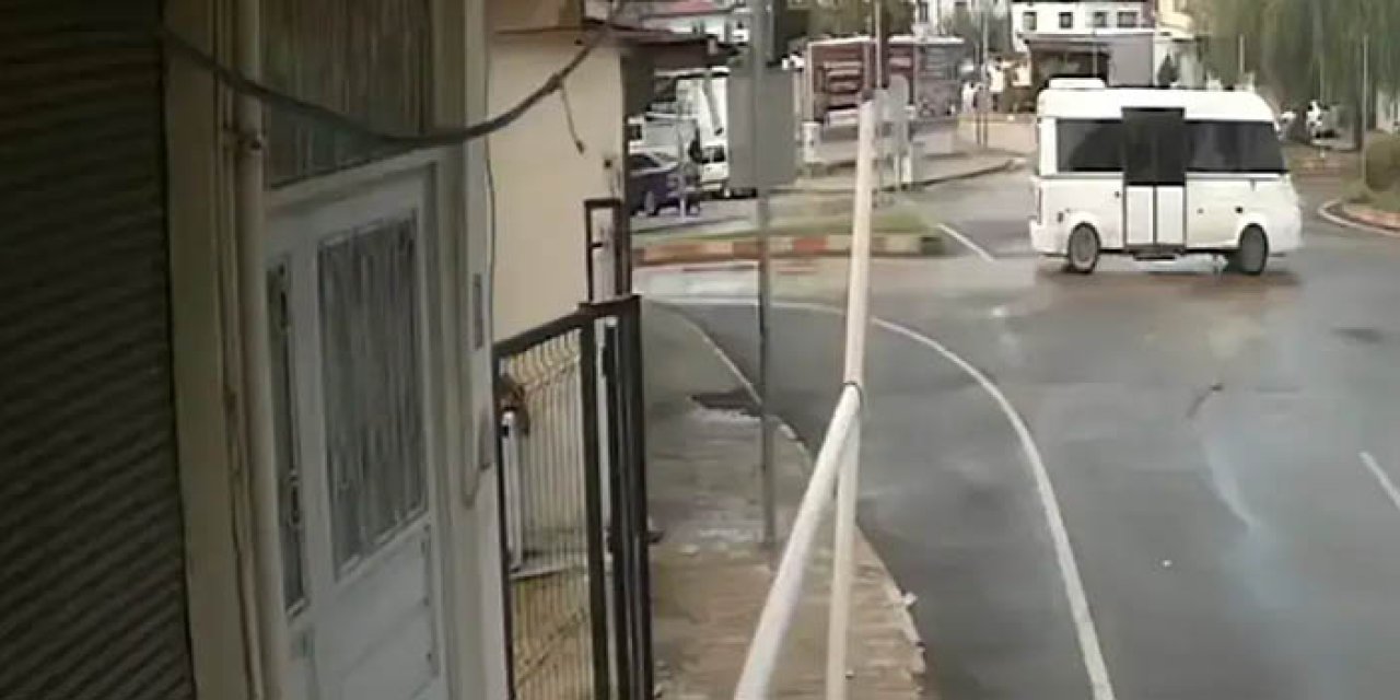 Motosikletiyle çarptığı su borusu başına düştü