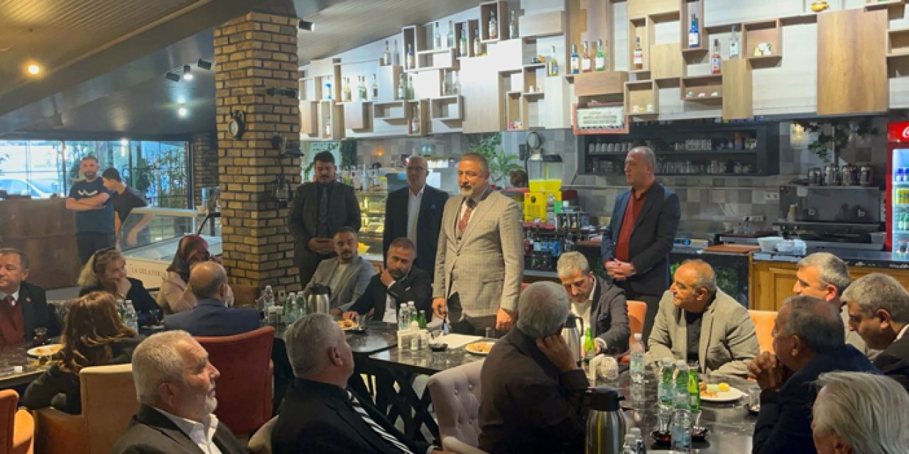 MHP Mamak teşkilatı muhtarlarla buluştu