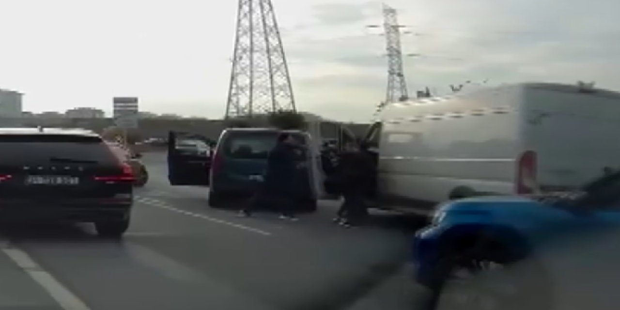 Başakşehir’de yol kavgasına karışan sürücülere 360 bin lira para cezası