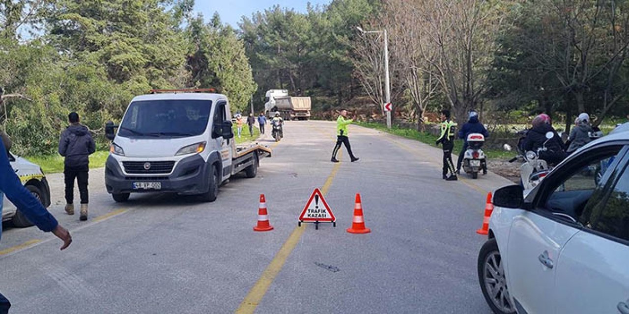 Tır ile motosiklet çarpıştı, 1 ölü