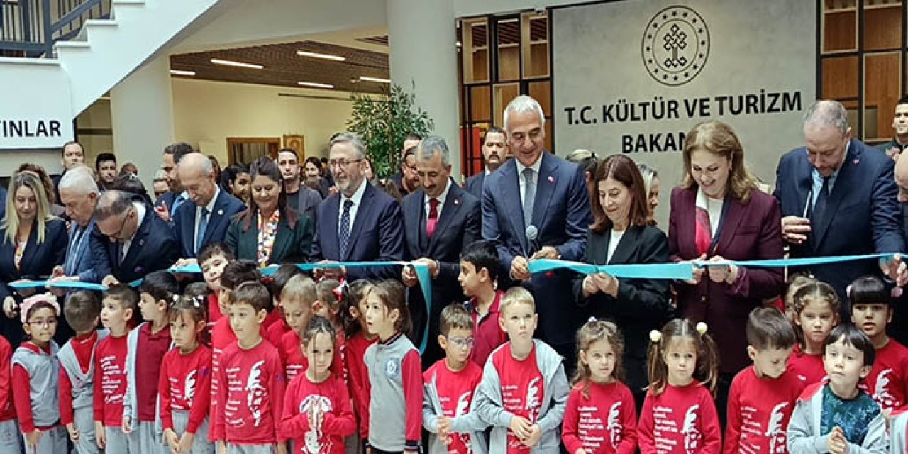 Bakan Ersoy: Kütüphaneleri çoğaltmak, toplumumuzun düşünce dünyasını zenginleştirmektir