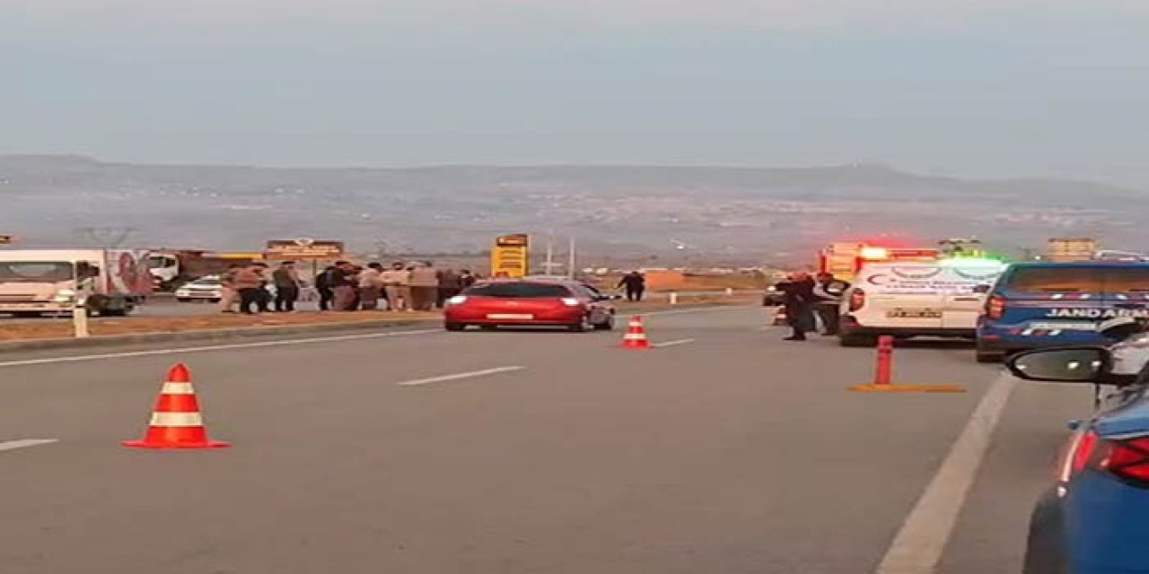 Şırnak'ta kamyonet ile motosiklet çarpıştı: 1 ölü, 1 yaralı
