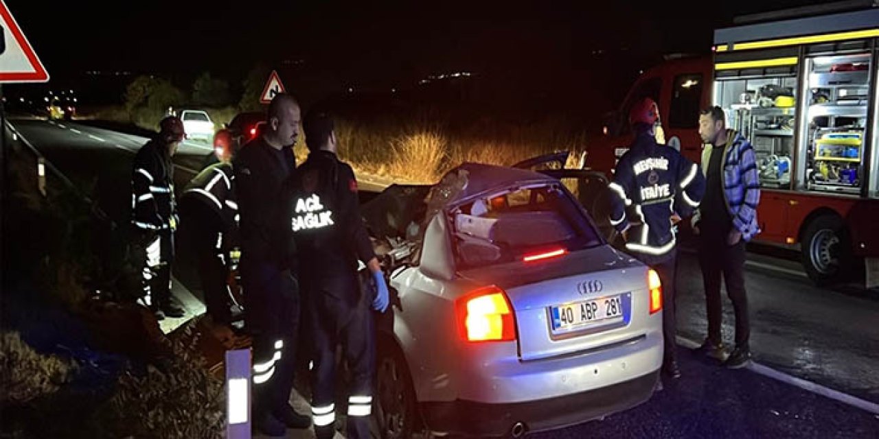 Nevşehir'de tıra arkadan çarpan otomobilde 2 ölü
