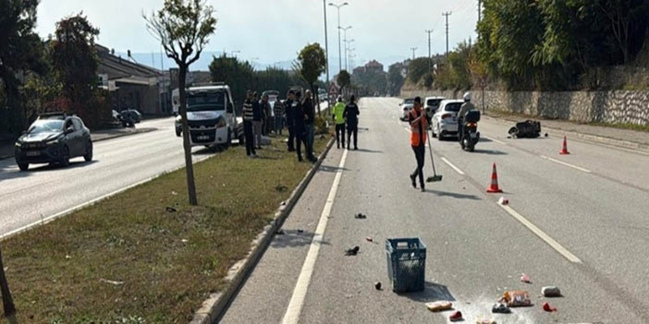Yaya geçidinde otomobilin çarptığı elektrikli bisikletin sürücüsü öldü