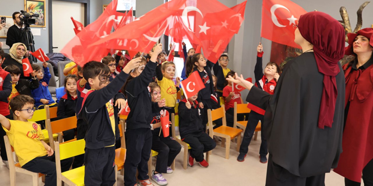 Keçiören’de çocuklar Cumhuriyet’i sanatla kutladı
