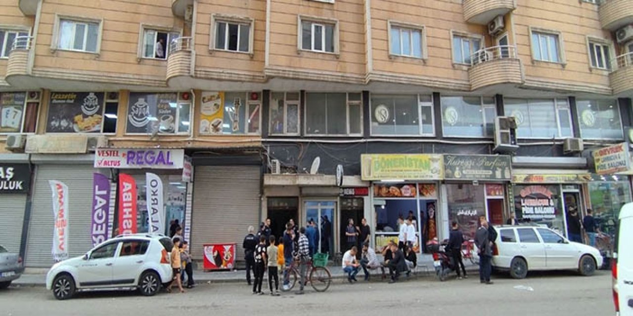 Bakımı sırasında halatı kopan asansör düştü; 2 yaralı