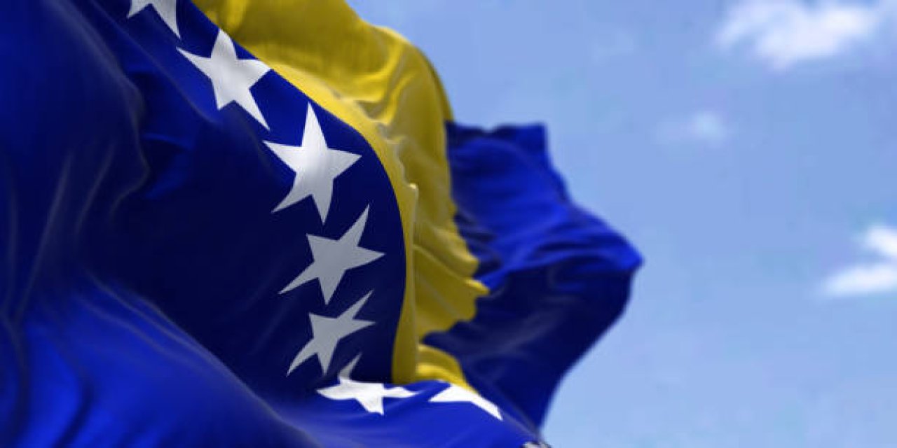 Bosna Hersek’te askeri helikopter kazası: 4 kişi öldü, 11 kişi yaralandı
