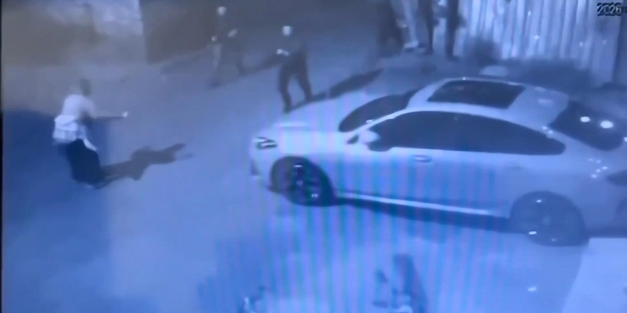 Beyoğlu’nda eşinin ailesinin evine giden şüpheli kayınpederini darbedip havaya ateş etti