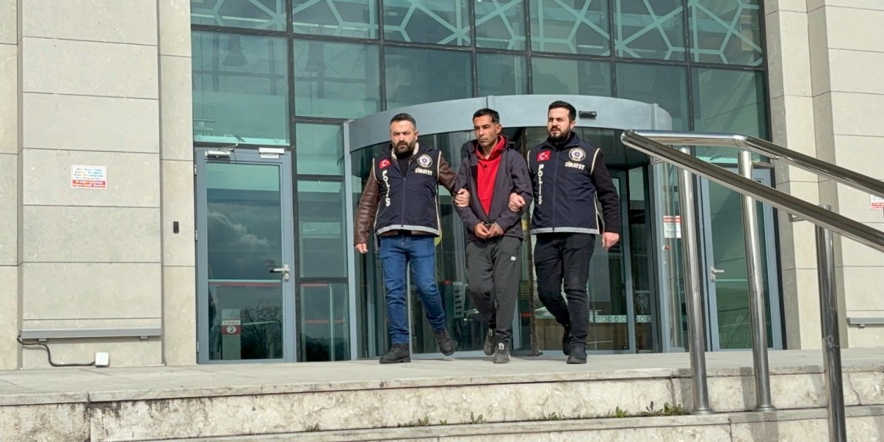 Kırıkkale’de babasını bıçaklayarak öldürdüğü iddia edilen kişi tutuklandı