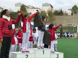 Çubuklu okçular 12 madalya kazandı