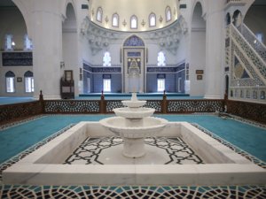 Ulus İtfaiye Meydanı Camii bugün açılıyor