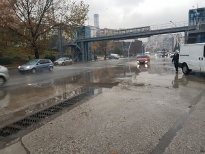 Bir taraftan diğer tarafa ‘Geçmekte Zorlanıyoruz’