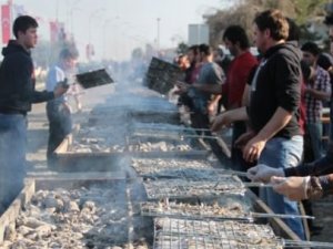 Gölbaşı'nda 1,5 Tonluk Hamsi Festivali