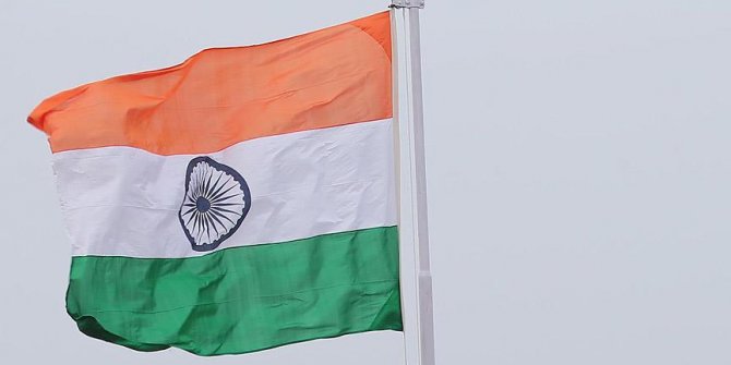 Hindistan İsrail ile silah anlaşmasını iptal etti