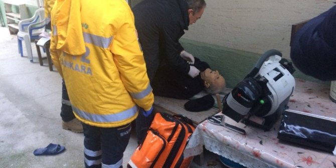 Kızılcahamam'da evinin önünde ölü bulundu