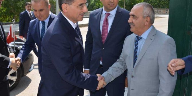 Vali Topaca, Ayaş'ta