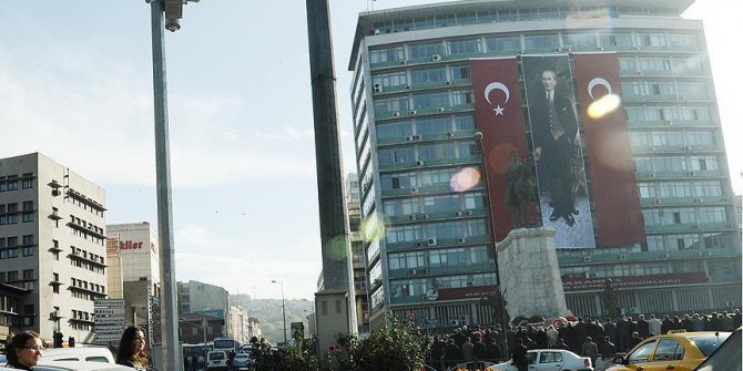 Spor Genel Müdürlüğü ve Gümrük Müsteşarlığı binaları yıkılıyor
