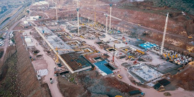 İzmir'de 'En büyük proje' yükseliyor