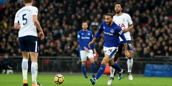 İngiliz basını Cenk Tosun'u beğendi