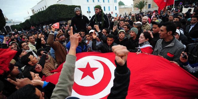 Tunus devriminin yedinci yıl dönümü
