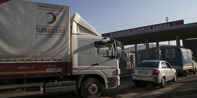 Suriyelilere 10 tır yardım malzemesi gönderildi