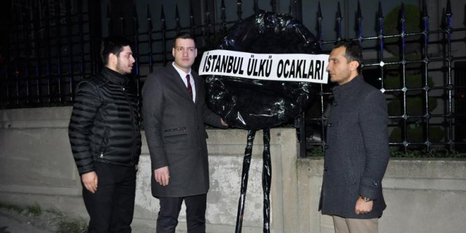 Ülkü Ocakları'ndan Sözcü'ye siyah çelenk