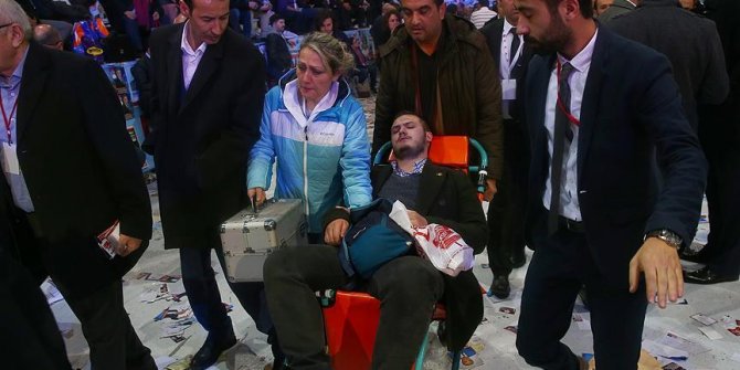 CHP Kurultayı'nda kumanya zehirlenmesi