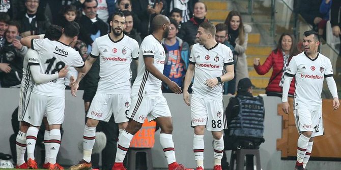 Beşiktaş kupada yarı final için sahaya çıkıyor