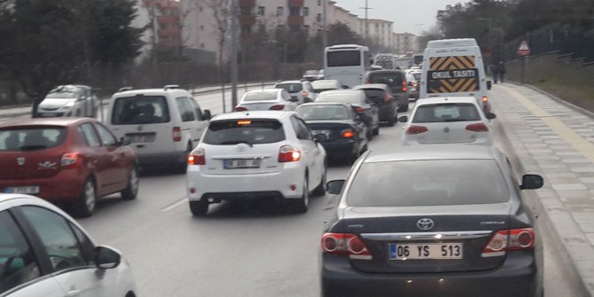 Ankara trafiğinde okulun ilk günü yoğunluğu