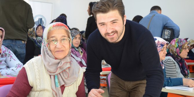 Altındağ Belediye Başkanı Tiryaki: "İlçede 10 bine yakın kadına okuma-yazma öğrettik"