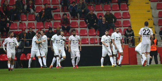 Ziraat Türkiye Kupasında Akhisarspor yarı finalde