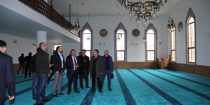 Etimesgut Ahi Elvan Camii ve türbesi tamamlandı