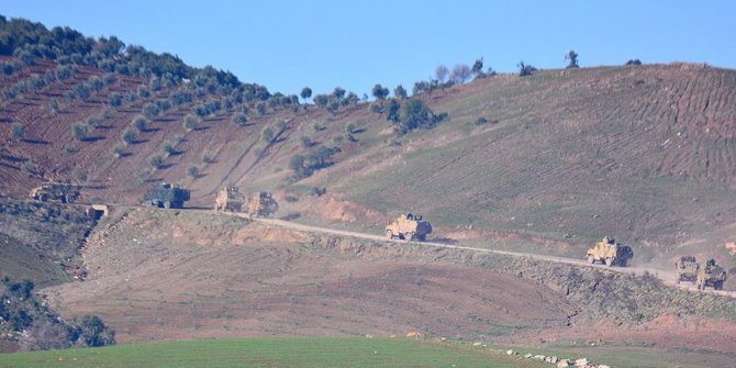 Sivillerin arasına gizlenip gerçekleştirmiş