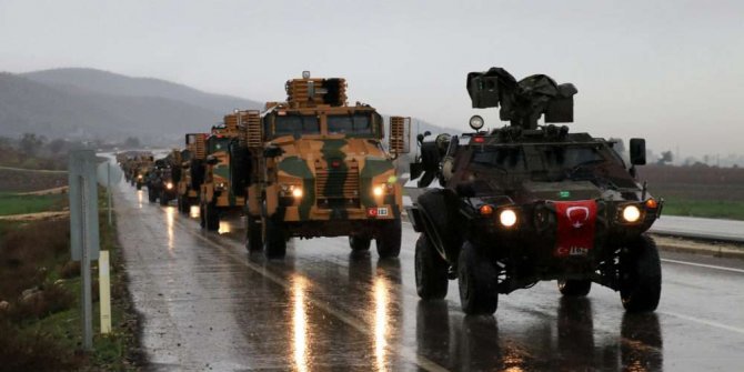 Çok sayıda zırhlı araç Afrin’e girmek için sınıra ulaştı