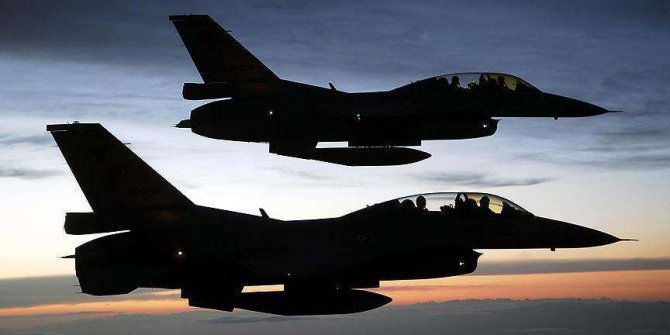 Irak'ın kuzeyine hava harekatı