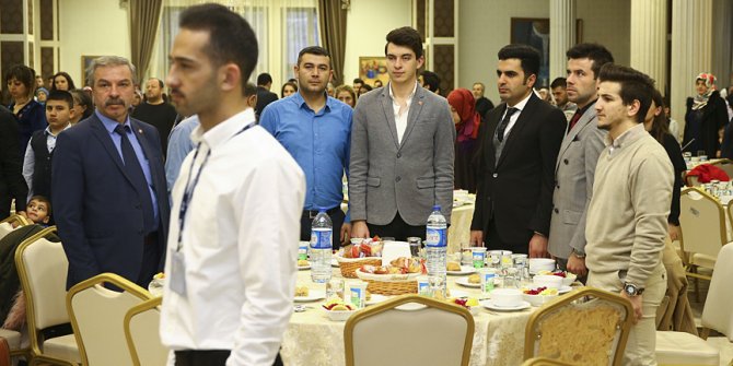 Şehit aileleri ve gaziler yemekte buluştu
